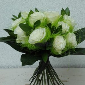 Ninho de rosas Brancas