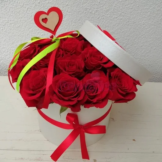 Caixa Redonda com rosas – Médio